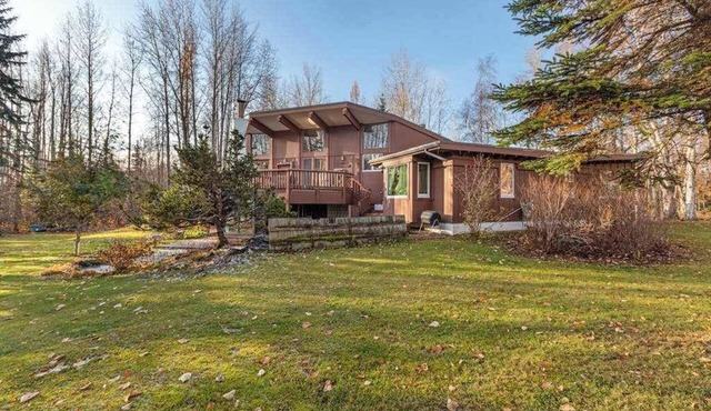 Anchorage Escape | 3-Acre Oasis | Stream Side