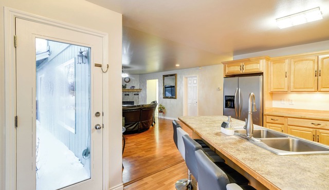 Anchorage Home ~ 8 Mi to Downtown!