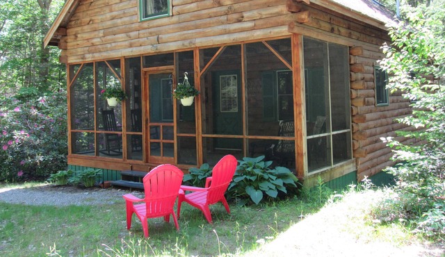 "Authentic "Log Cabin in Boothbay Harbor Maine
