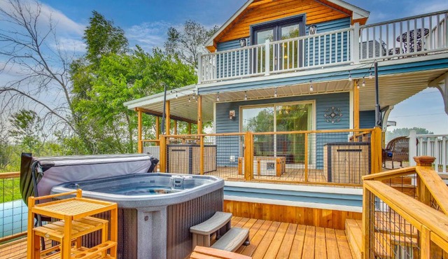 Bayfront Home! Dock, Deck, Hot Tub, & Fire Pit