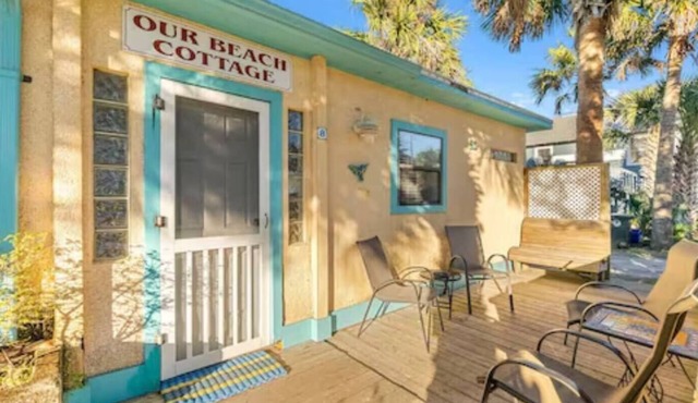 Beach Cottage steps from the Ocean