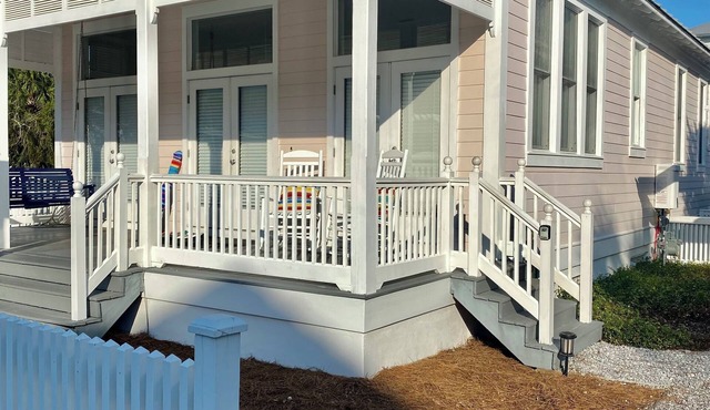 Beach Cottage- Steps to beach, Private pool, one level 3bed 3bath