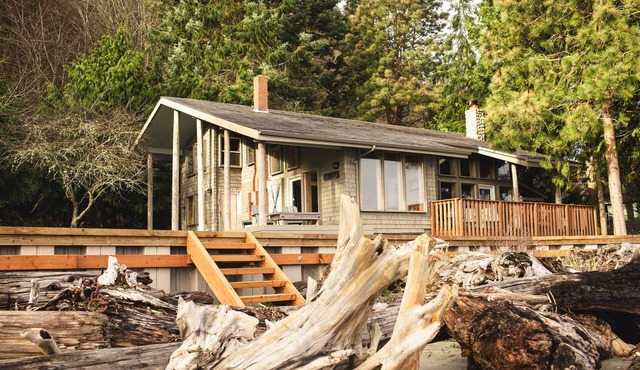 Beachfront House on Private Sugar-Sand Beach - One of a Kind!