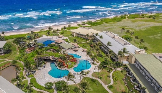 Beautiful Beachfront Resort, Resort and Oceanview Unit, 4 pools, 2 Jacuzzis,