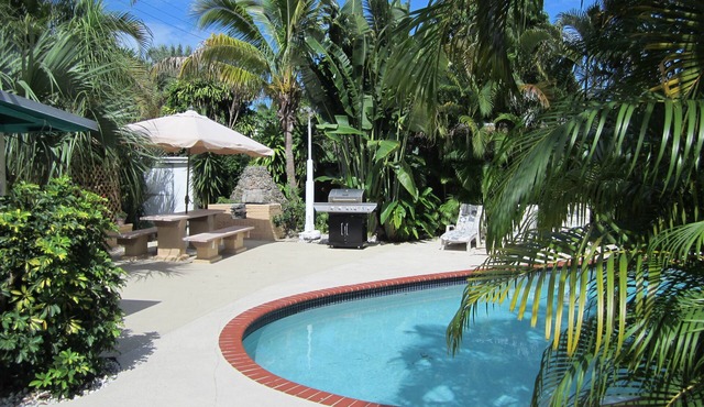 Beautiful Vacation Home 3 BR/2 BA with Private Heated Pool