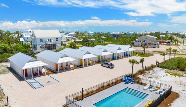 Cape Cottages Family 6 Cottages, Pool, Dedicated Beach+ Bay Access, Pet Friendly
