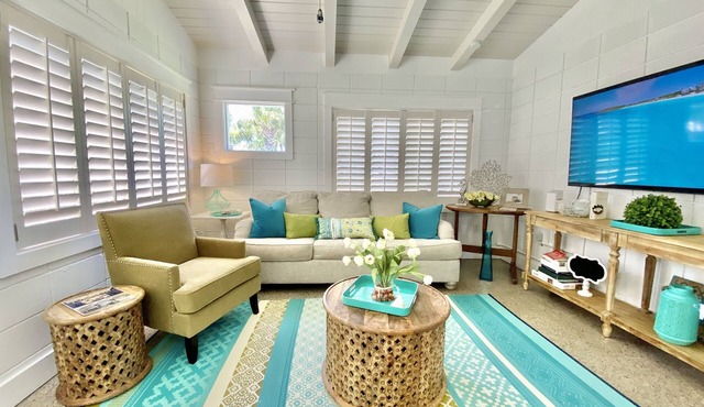Charming 2BR Laguna Beach Cottage with Fenced Yard, Patio at beach access #81