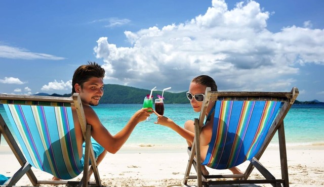 Chic Beachside BBQ Fast Wifi - C2
