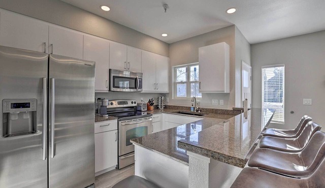 Chic Boise Abode: Walk to Bars & Restaurants!