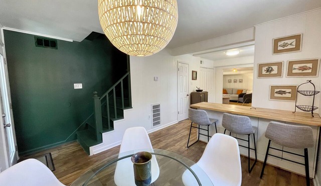 Chic Converted Barn w/2 BR & 2.5 BA in Covington, LA