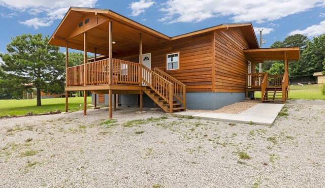 Cloud Heaven Lodge. Close to Eureka Springs, 5 minutes to Eagle Rock Marina/TRL.
