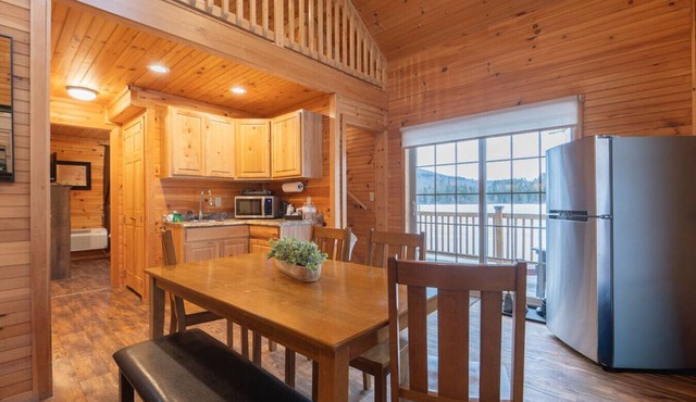 Cozy Cabin Near Trails