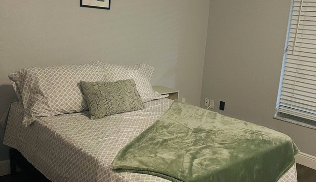 Cozy Haven w/Premier Privacy (4bedrm)