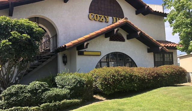 Cozy Inn