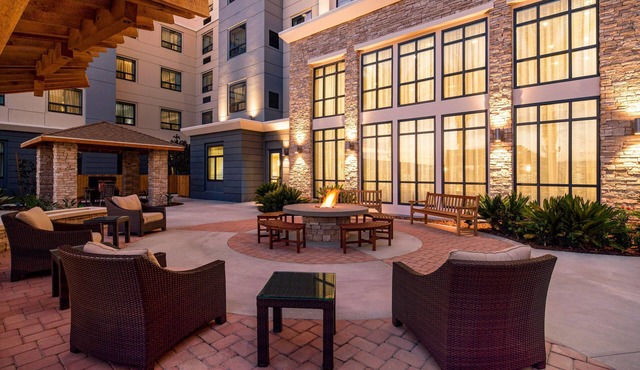 Cozy Studio Suite w/Views | Pool & Free Breakfast