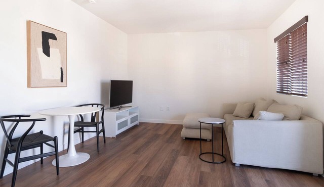 Cute Echo Park Apartment