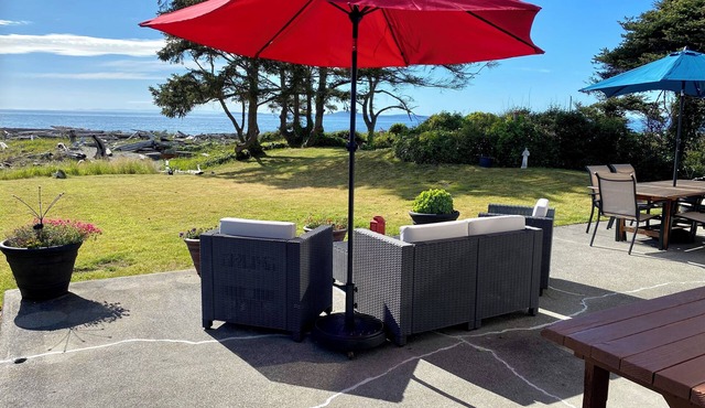 Deception Pass Getaway AMAZING SUNSETS, EAGLES GALORE, BEACHFRONT, HUGE FIRE PIT