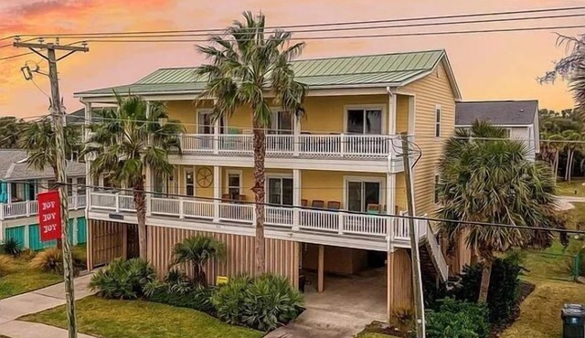 Directly across from Beach! 6 BR,(all oceanview, BTH & Heated Swim Spa! Elevator