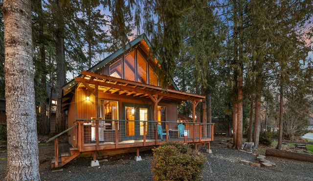 Hot Tub Cabin #3