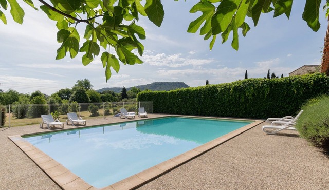 House 'Les Sources Gîte Calabert' with Shared Pool, Private Terrace and Air Conditioning in Chambonas