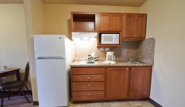 Kid-friendly Property Close to Longhorn Museum! w/ Free Parking, Pets Allowed! in Pleasanton