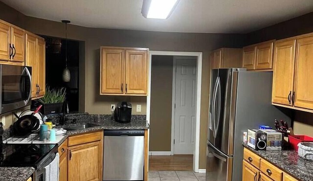 King Ensuite Retreat | Private Pool Game Room