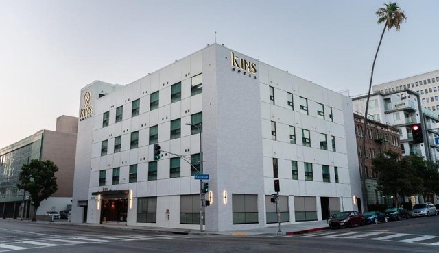 Kins Hotel