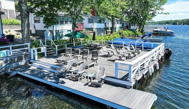 Lakeside King Studio 28