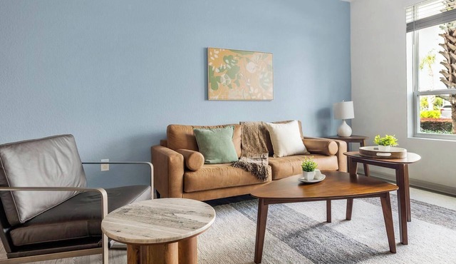 Landing | Chic 1BD, Clubhouse, Gym