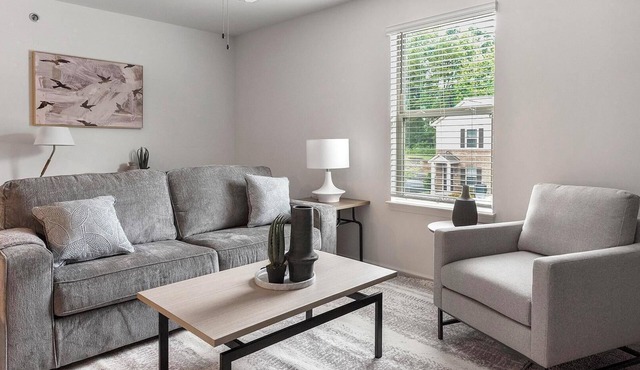 Landing | Spectacular 1BD, Pool, Clubhouse