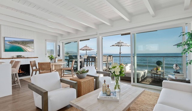Luxe Upper Beachfront Bliss with Balcony and Unobstructed Ocean Views!