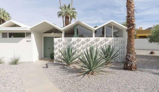 Luxurious Desert Condo Feat. In Modernism Week