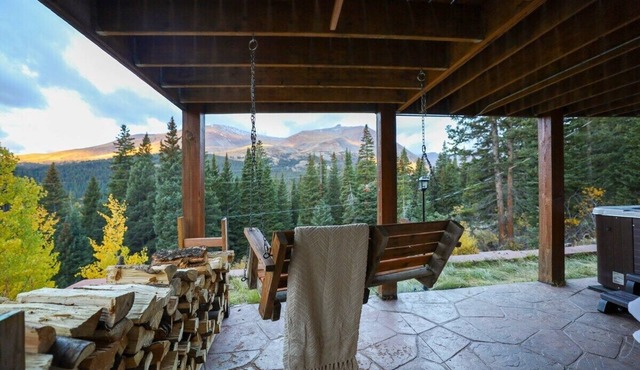 Luxury Cabin | XL HotTub | 12 Mi to Breckenridge