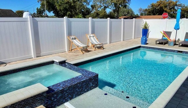 Luxury Pool & Spa Oasis in the City with King Bed.