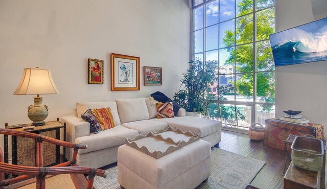 Modern Urban Row Home * 2 Blocks to San Diego Bay * A/C