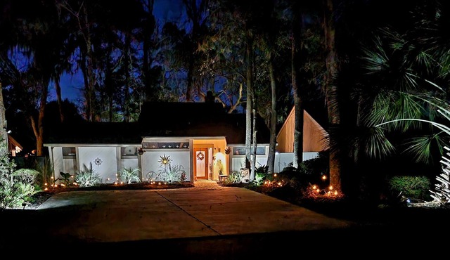 Moss Creek - Private Home, Very private back patio w/Lagoon & Salt Marsh views