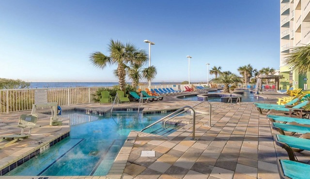 North Myrtle Beach Vacation with Oceanfront Access & Spacious 2BR