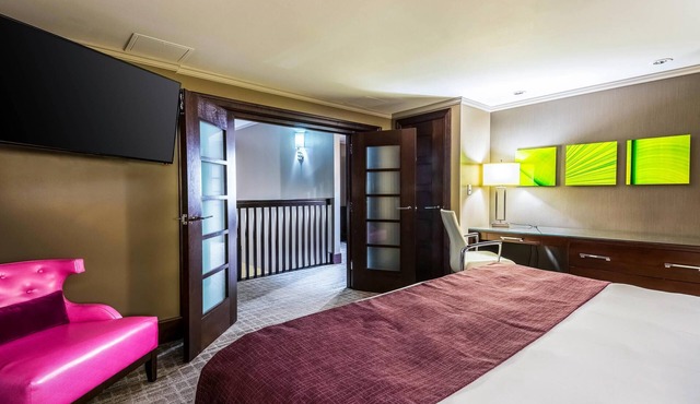 Oasis Hotel & Conv. Center, an Ascend Collection Hotel