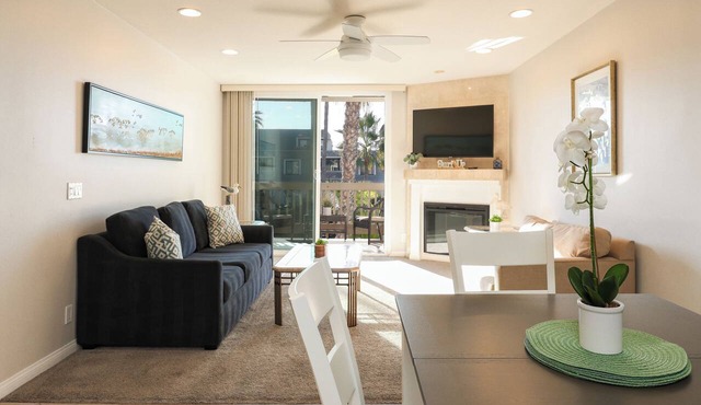 Ocean View North Coast Village Penthouse Condo! 2 Ocean View Balconies!