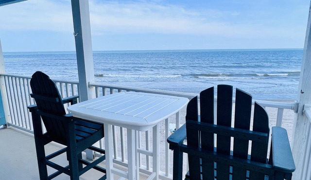 Oceanfront End Unit Condo with Pool-Riggings D2