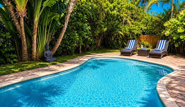 Palm Breeze Retreat Private Tropical Escape