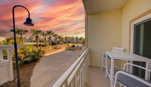 Pet Friendly Pool + Beach Sleeps 8
