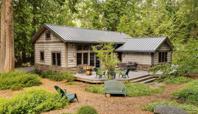 Private Cottage by the Lake with Wrap-Around Deck