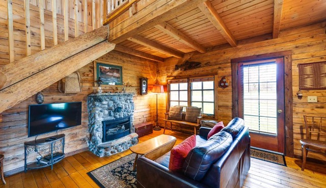 Private Hot Tub: 'Blue Sky Cabin' in Sequim