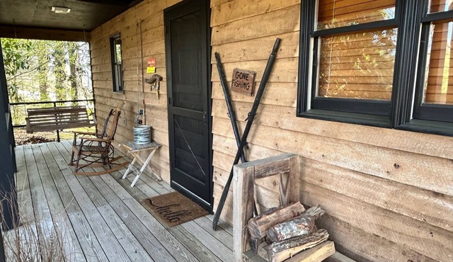 Red Cedar @Fire Mountain on 20 ac, Fireplace, Just outside of Highlands, NC