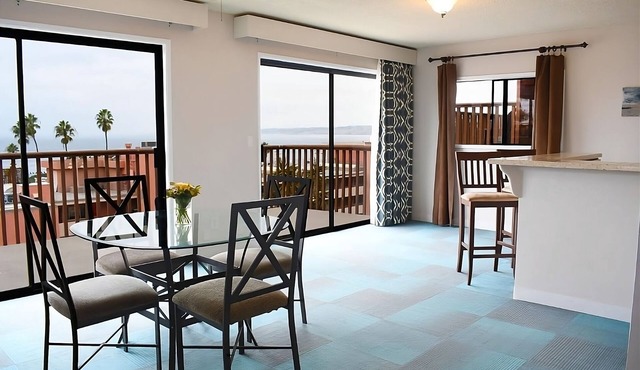 Relax and Unwind! 2 Oceanview Units! Minutes Away to La Jolla Cove Beach!