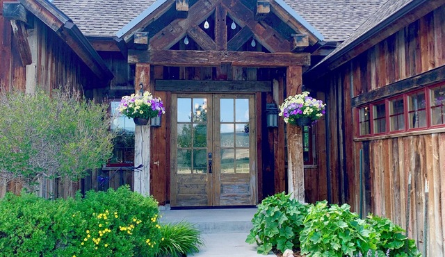 Riverfront Timber-framed Hunting Lodge; Ideal SW Montana location; Wi-Fi