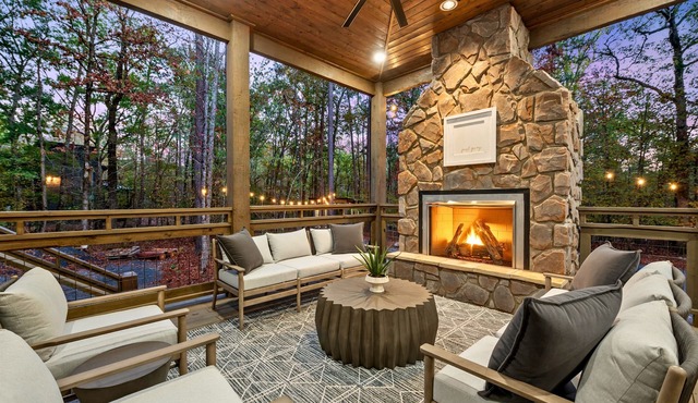 Seasons & Streams | Spacious Creekside Retreat