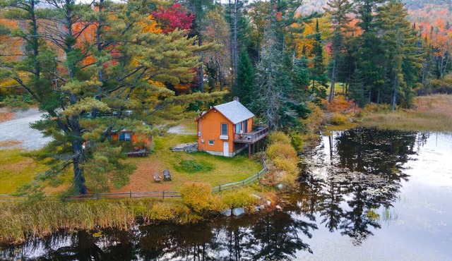 Serene Lakefront Cabin