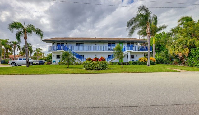 Singer Island Condo: Walk to Beach & Marina!